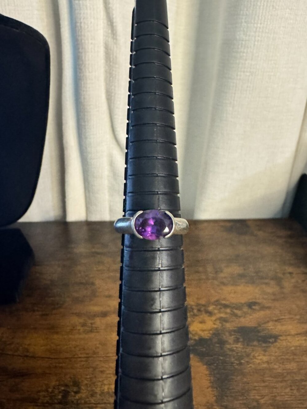 925 Amethyst Ring Natural, Sterling Silver, Ring Size 7, Bezel Setting, Vintage - Picture 5 of 9